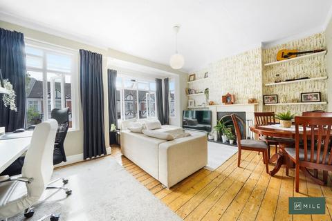 87a Drayton Road, London, NW10 4DH