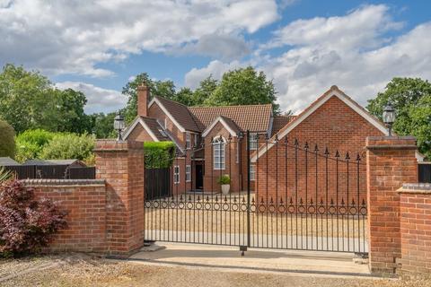 4 bedroom detached house for sale, Tunstead