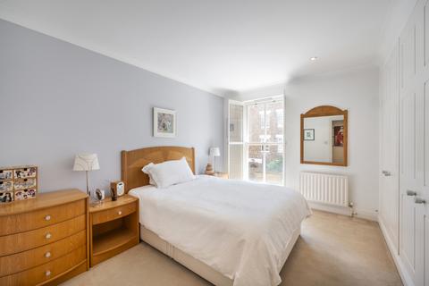 1 bedroom flat for sale, Tyndale House, 2 Tyndale Lane, London