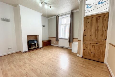 2 bedroom terraced house to rent, Greenbank Terrace, Lower Darwen