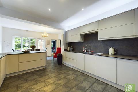 5 bedroom detached house for sale, Branksome Hill Road, College Town, Sandhurst, Berkshire, GU47