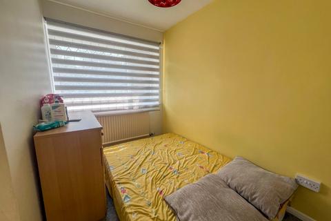 35 Collingwood Crescent, Grimsby, DN34 5RG