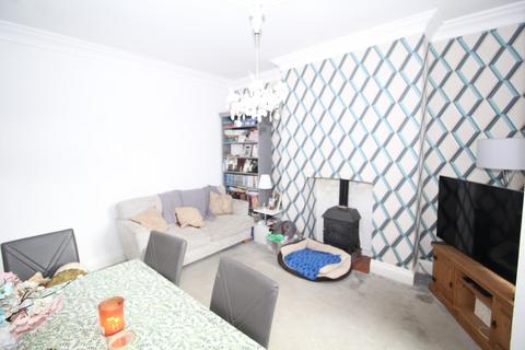 3 bedroom terraced house for sale, Castleford Road, Normanton