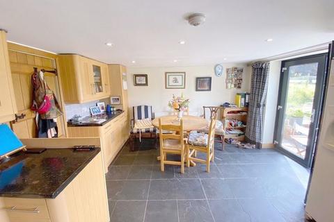 4 bedroom detached house for sale, Park Lane, Heytesbury