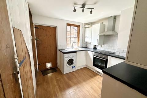 3 bedroom terraced house for sale, Priory Road, Tonbridge