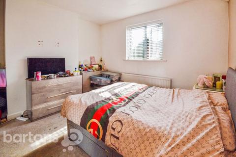 64 Far Lane, Rotherham, S65 2RU