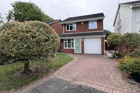 3 bedroom detached house to rent, Whitegate Close, Middlewich