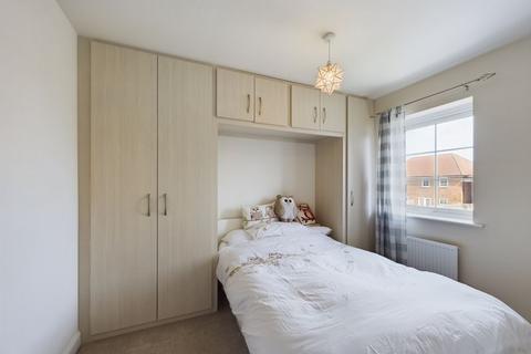 3 bedroom semi-detached house for sale, Airedale Drive, Brough