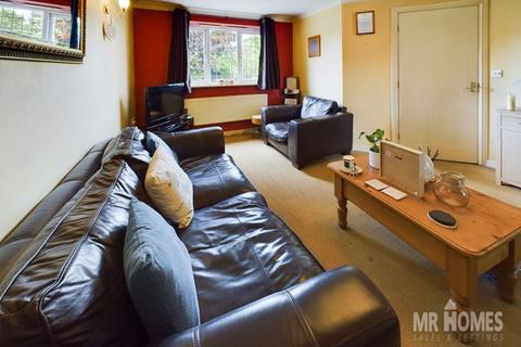 27 Treseder Way, Cardiff, CF5 5NW
