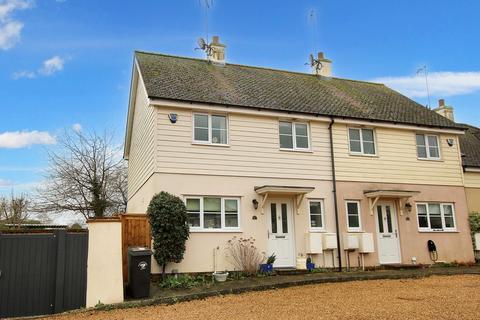 3 bedroom end of terrace house to rent, Byford Mews, Dunmow