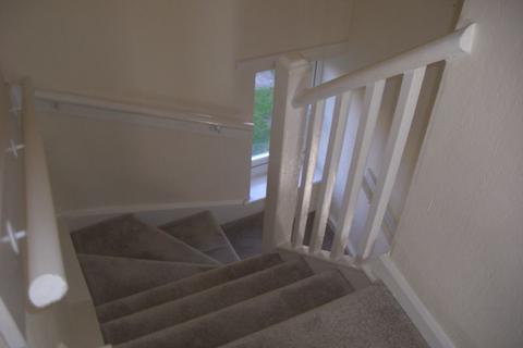 3 bedroom semi-detached house for sale, Halton Moor Avenue, Leeds LS9