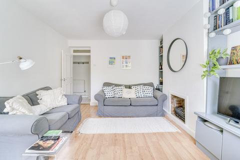 2 bedroom apartment for sale, Hilldrop Estate, Tufnell Park, London, N7