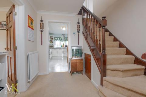 4 bedroom detached house for sale, Walsingham Dene, Bournemouth BH7