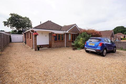 3 bedroom detached bungalow for sale, Peters Road, Southampton SO31