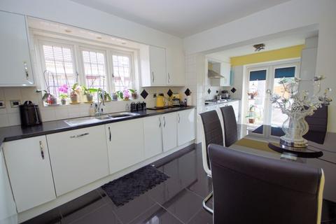 3 bedroom detached bungalow for sale, Peters Road, Southampton SO31