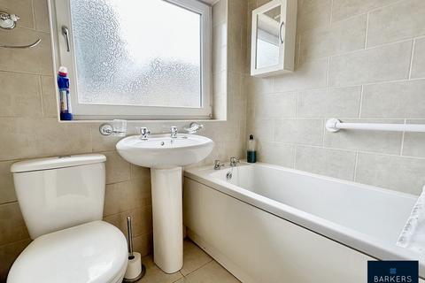 3 bedroom end of terrace house for sale, Victoria Street, Birstall