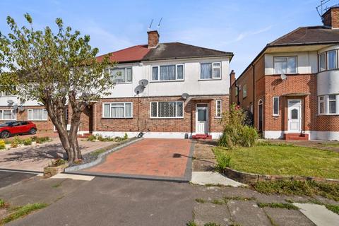 37 Imperial Close, Harrow, HA2 7LN