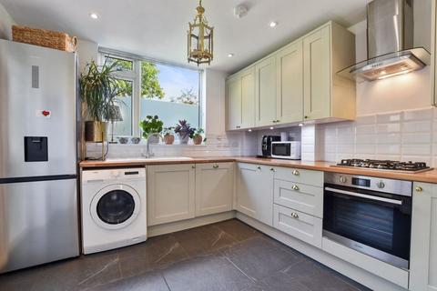 37 Imperial Close, Harrow, HA2 7LN