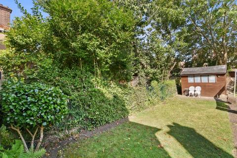 37 Imperial Close, Harrow, HA2 7LN