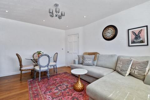 37 Imperial Close, Harrow, HA2 7LN