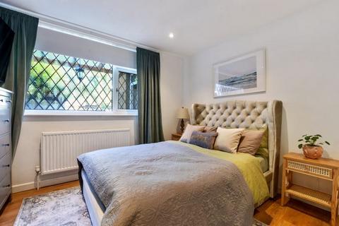 37 Imperial Close, Harrow, HA2 7LN