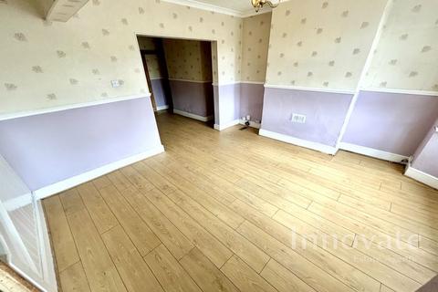 3 bedroom end of terrace house to rent, Coppice Lane, Willenhall WV12