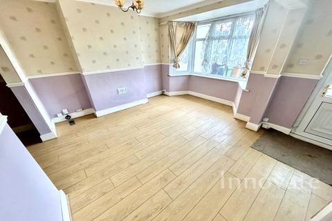 3 bedroom end of terrace house to rent, Coppice Lane, Willenhall WV12