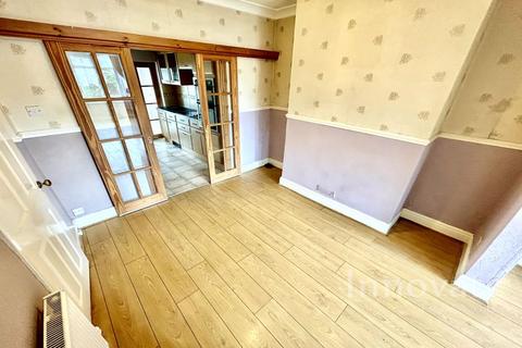 3 bedroom end of terrace house to rent, Coppice Lane, Willenhall WV12