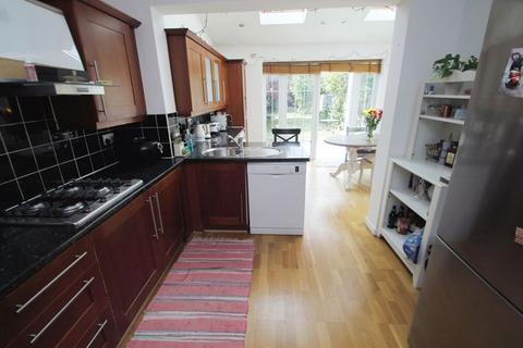 54 Stanley Avenue, Greenford, UB6 8NP