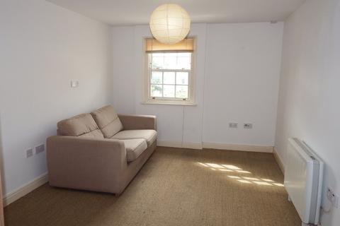 2 bedroom flat to rent, Hewlett Road, Cheltenham