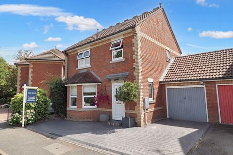 3 bedroom detached house for sale, Elmcroft, Elmstead Market, Colchester, CO7