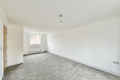 2 bedroom apartment to rent, Cumberland Road, Chafford Hundred, Grays