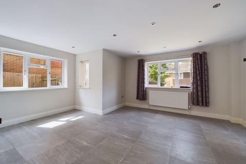 4 bedroom detached house for sale, Hickory Dell, Hempstead