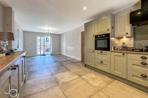 3 bedroom detached house for sale, Parsons Heath, Colchester