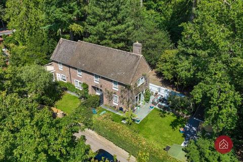 The Pines Brookside, Headington, Oxford, OX3 7PJ