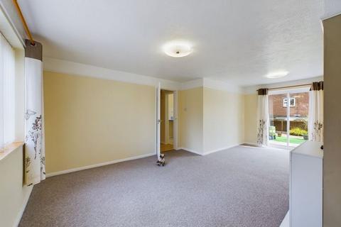 2 bedroom end of terrace house for sale, 1 Langmead Place, Crewkerne