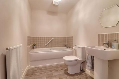 36 Tempest Drive, Penkridge, Stafford, ST19 5QF