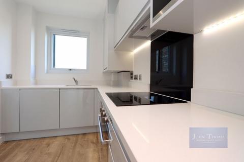 undefined, Luctons Close, Loughton IG10