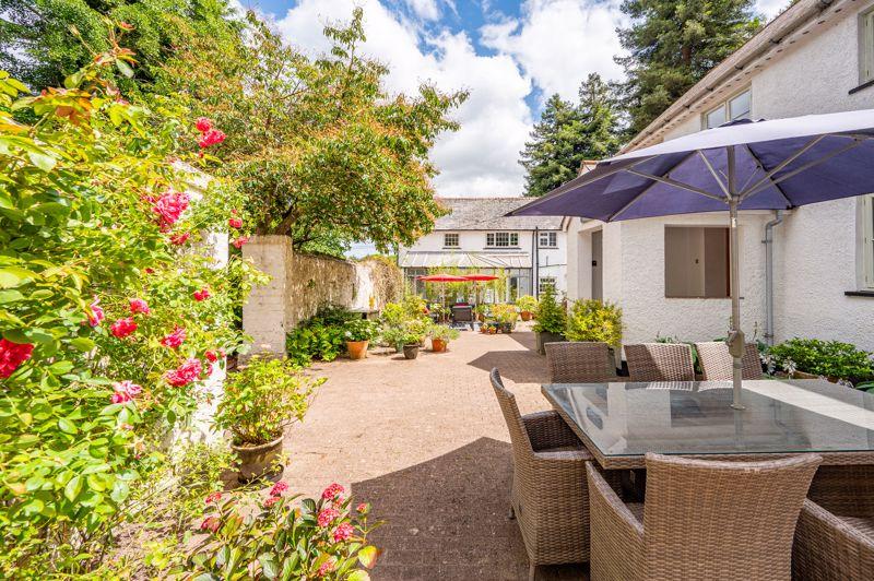 Courtyard Garden