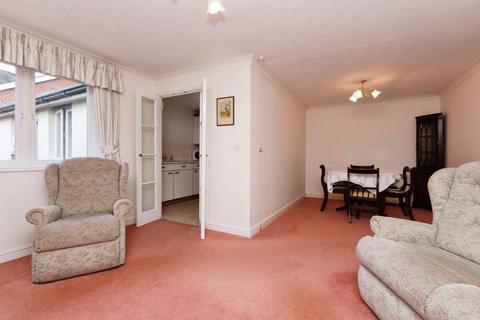 1 bedroom flat for sale, Ackender Road, Alton GU34