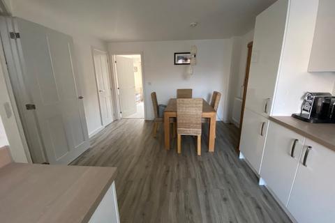 3 bedroom townhouse to rent, Sherwood Close, Auckley DN9