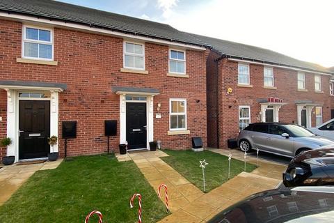 3 bedroom townhouse to rent, Sherwood Close, Auckley DN9