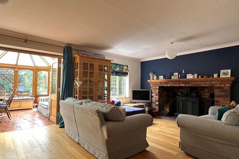 4 bedroom detached house for sale, Hills Road, Steyning, West Sussex, BN44 3QG