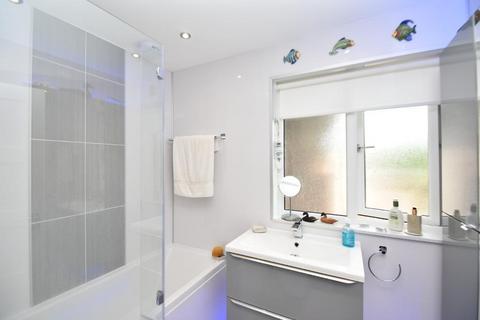 22 Hunter Road, Milngavie, Glasgow, G62 7PX