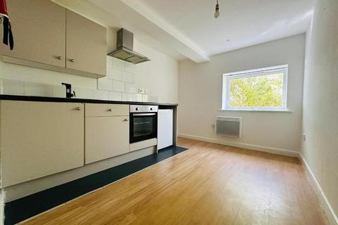 Studio to rent, East Side Place, Newhaven, East Sussex, BN9 0AY