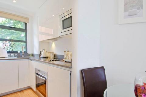 2 bedroom flat to rent, Gwynne House, Whitechapel, London, E1