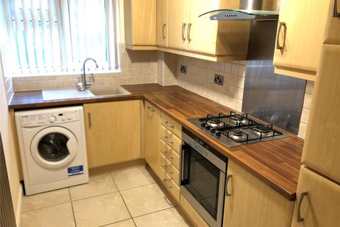 1 bedroom flat to rent, New Penkridge Road, Cannock, Staffordshire, WS11
