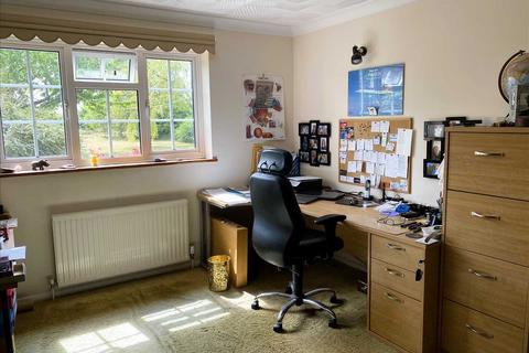 Coralown Buttway Lane, Cliffe, Rochester, ME3 7QP