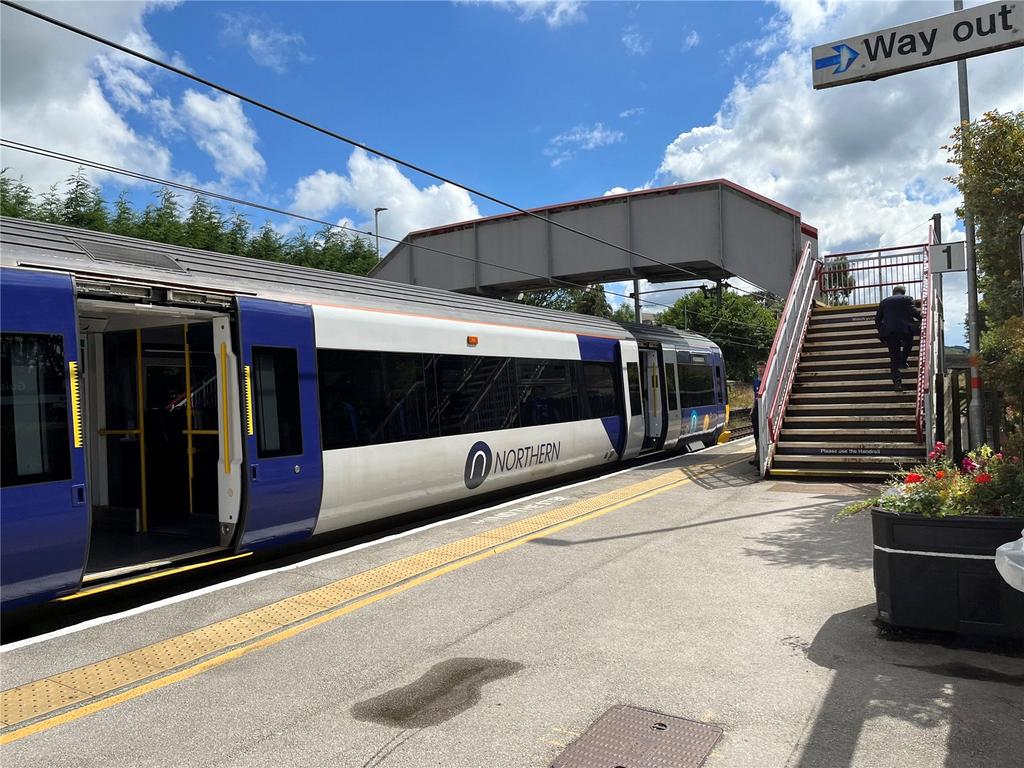 Guiseley Station