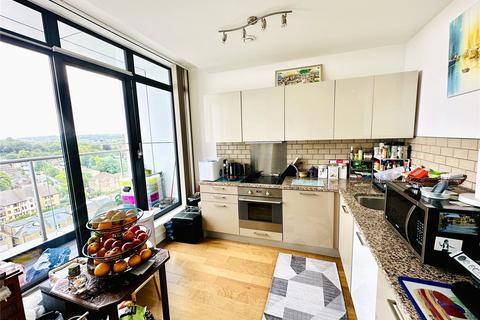 3 bedroom apartment for sale, Centrillion Point, 2 Masons Avenue, East Croydon, CR0